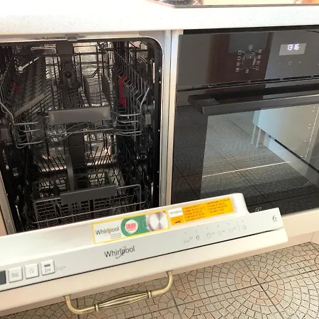 Suur-posti 22 Garden Apartamento