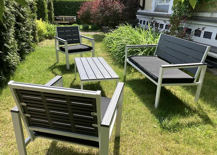 Suur-posti 22 Garden Apartamento Pärnu